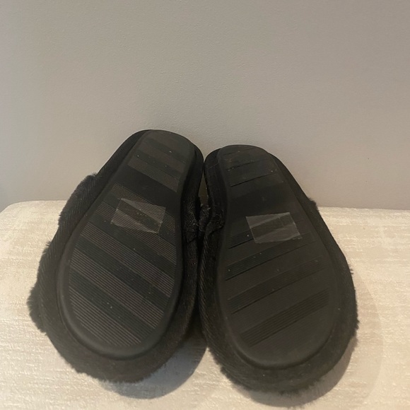 NWOT Steve Madden Slippers - Picture 3 of 4